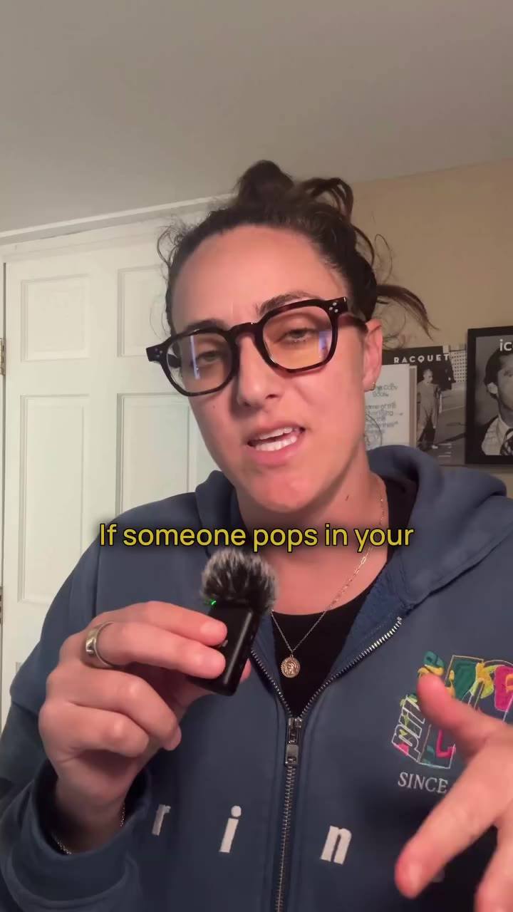 Reel Message direct face caméra : If someone pops in your head when I say the thing that I'm about to sa
